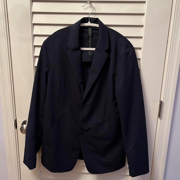 men’s dark navy blue / “classic navy” LULULEMON new venture blazer [M]